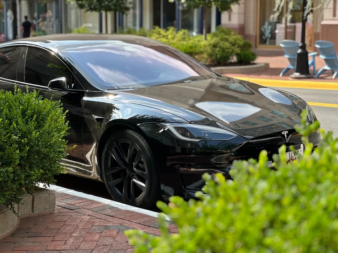 Tesla Sales Collapsed 60% in Canada, Should I Still Buy One?